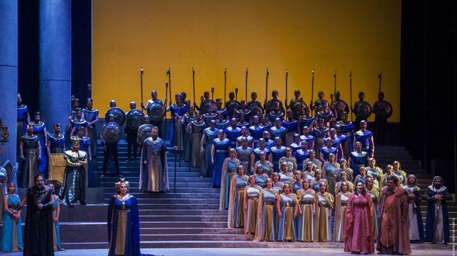 se presenta una opera en el teatro argentino con una funcion a beneficio de la cooperadora del hospital sbarra