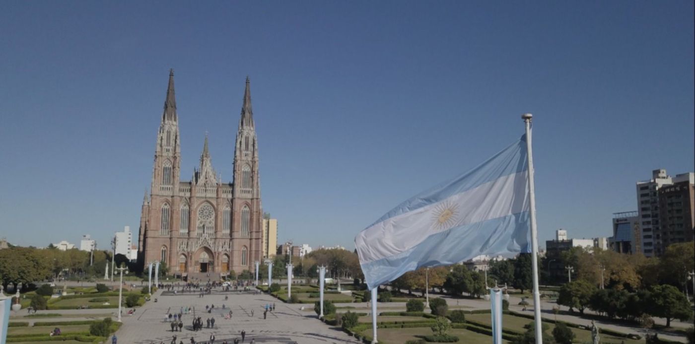 1529438701613.jpg?&cw=1920&ch=950