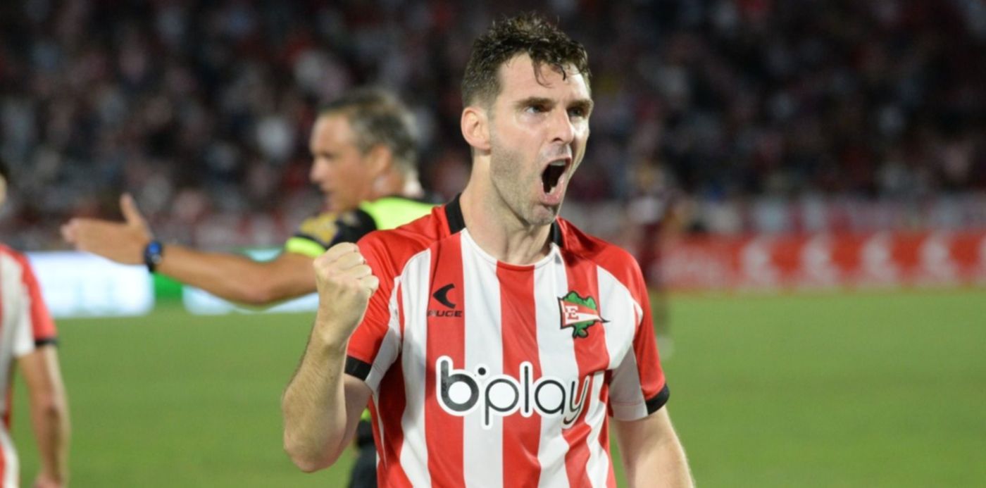 Estudiantes Lanus Gol de Mauro Boselli