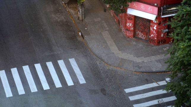 el extrano descubrimiento de un platense en una esquina de la ciudad