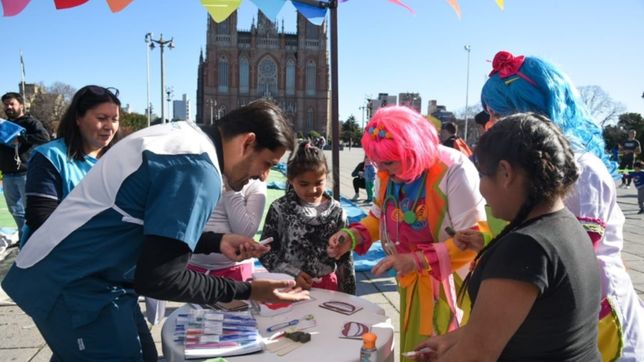 realizaran una jornada de concientizacion sobre el autismo en plaza moreno