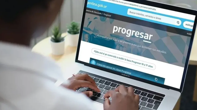 un nuevo recorte en el presupuesto lleva a las becas progresar camino a la desaparicion