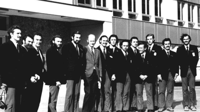 se embarcaron en un viaje de estudios a europa hace 50 anos y se reencontraran en la unlp