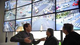 pistolas taser, tres turnos y capacitacion: asi sera la policia de la ciudad pistolas taser, tres turnos y capacitacion: asi sera la policia de la ciudad