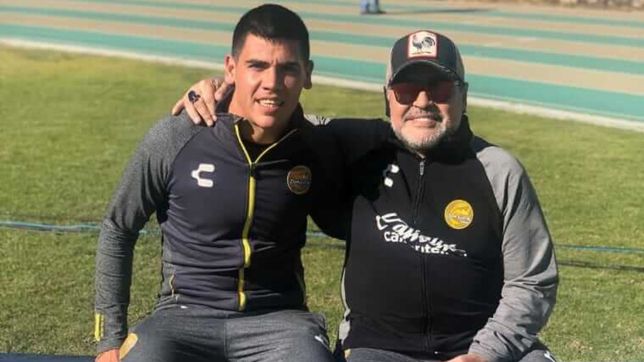 lo dirigio maradona que lo comparo con otamendi y ahora quedo a un paso de gimnasia
