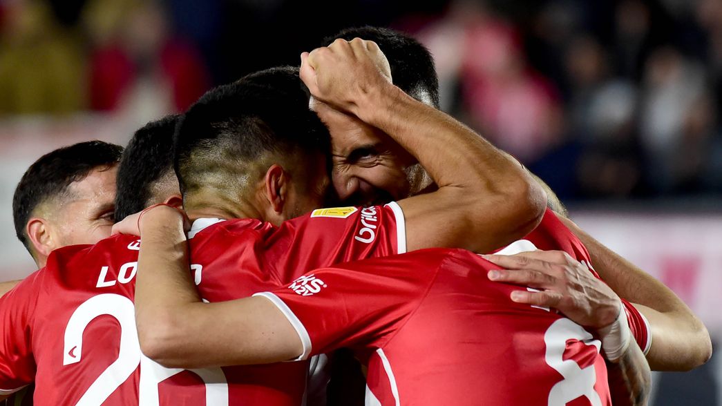 Sin lugar en para el DT, dos jugadores del Pincha se irán a préstamo