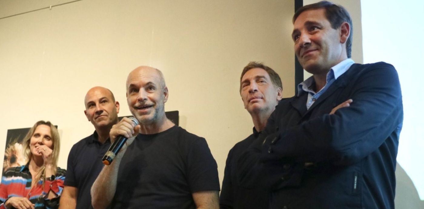 Presentación del libro de Martiniano Molina en el Islas Malvinas