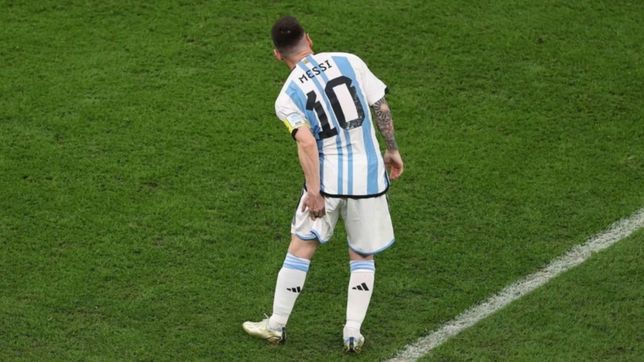 el kun agüero hablo con messi y revelo cual fue la molestia que tuvo en la semifinal