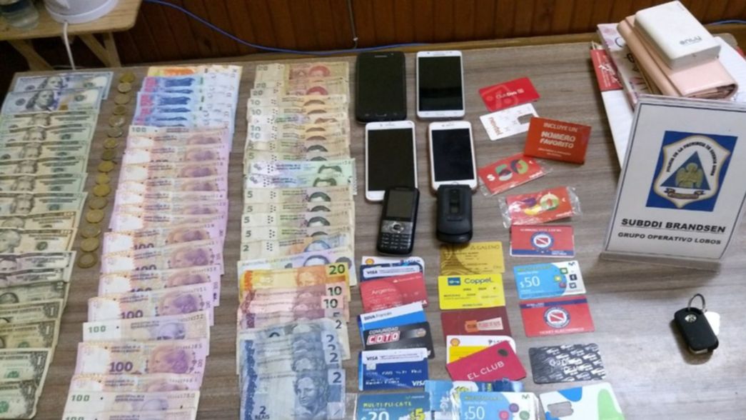 En plena fiebre del dólar cayó parte de la banda “los arbolitos” que operaba en La Plata