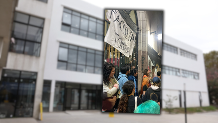 Alumnos de Artes denunciaron que los dejaron encerrados en la facultad mientras se hacía la marcha de antorchas
