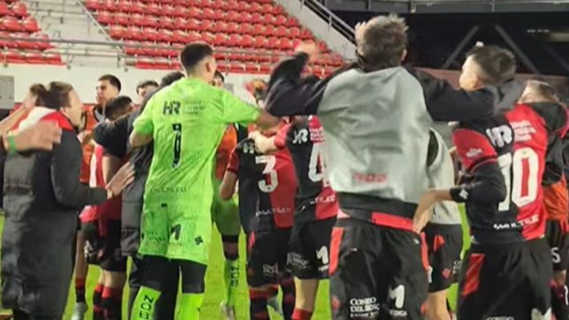 pico su penal y atajo dos: el verdugo de la reserva de estudiantes y su tarde sonada