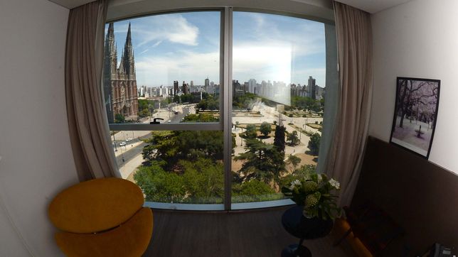 pese a que aumento la ocupacion hotelera en la plata, la actividad no detiene su caida