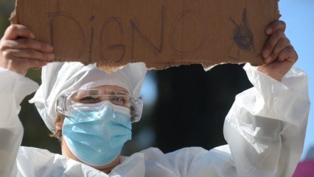 escalonado y solo con atencion de urgencias: empezo el paro en clinicas y sanatorios