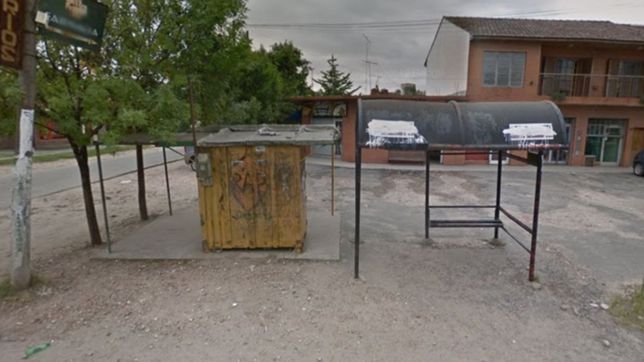 asaltaron, abusaron y dejaron atada a una joven que esperaba el micro en city bell