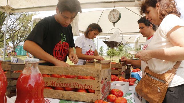 la nueva fiesta del tomate platense ya tiene lugar y fecha