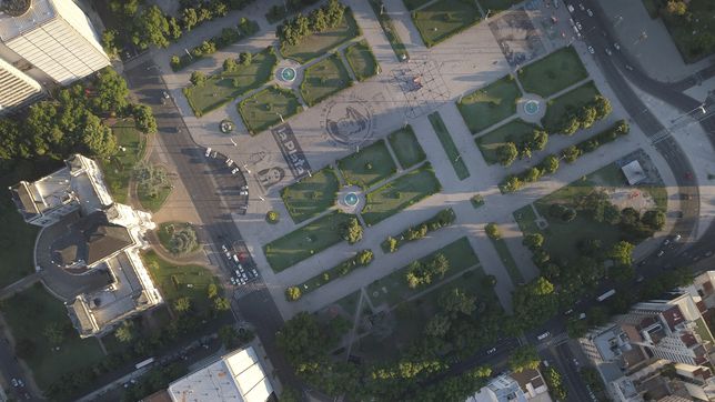 un fuerte olor a gas en el centro de la plata genero revuelo e investigan que paso