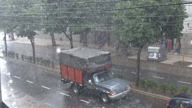 ¿como seguira la tormenta en la plata?