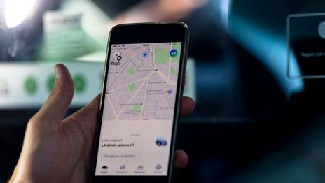 Advierten que casi la mitad de los choferes de apps de La Plata se endeuda para poder mantener sus vehículos
