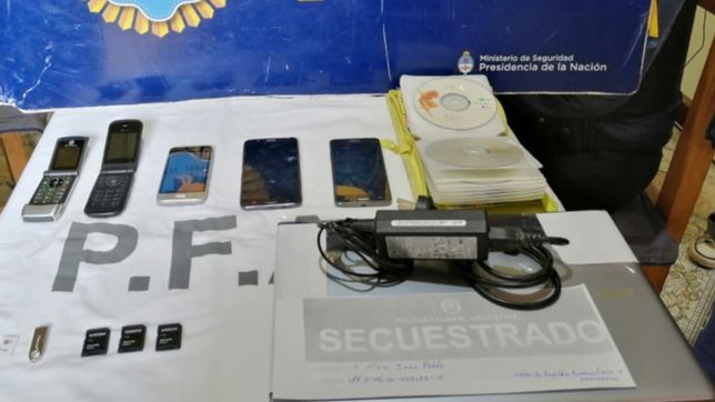 detuvieron a una mujer acusada de distribuir pornografia infantil desde su casa de tolosa