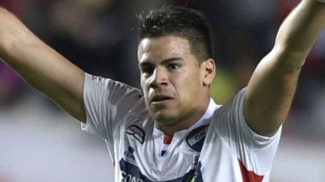 en gimnasia apuntan a miguel jacquet y se acercan los numeros con el club paraguayo