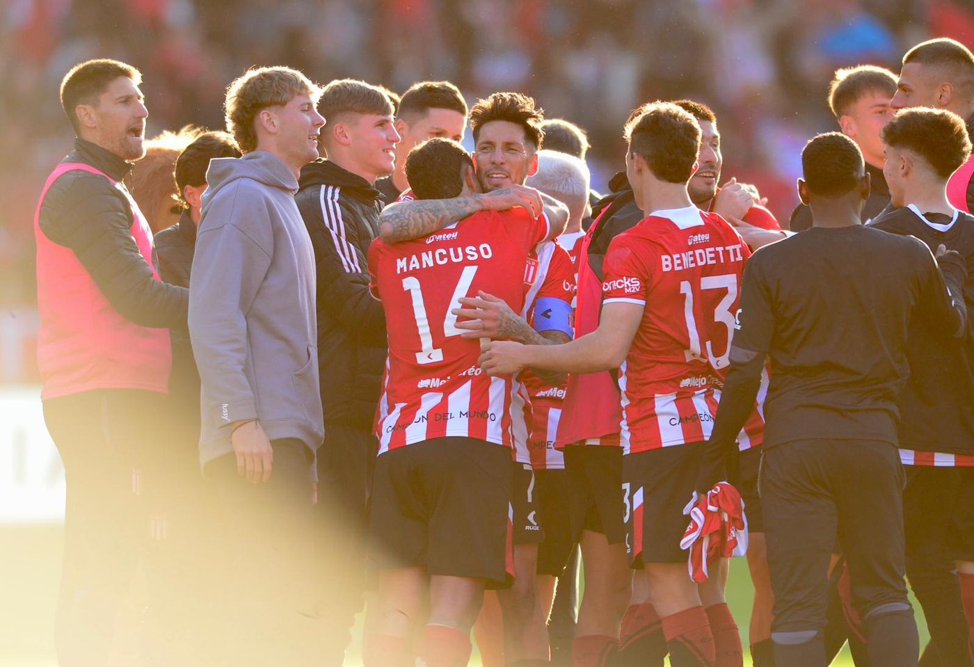 Estudiantes Gimnasia Clásico platense festejos (4).jpeg