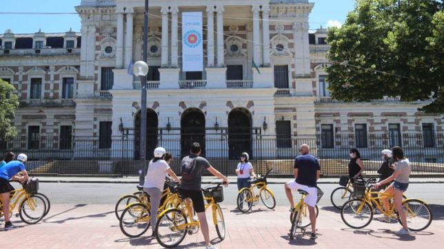 ¿como es el programa de turismo social que lanzo provincia e incluye a la plata?