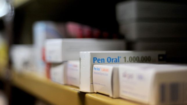 laboratorios piden al gobierno negociar una suba de los medicamentos