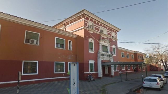 brutal intento de asalto: le quebro la clavicula a golpes y lo detuvieron los vecinos