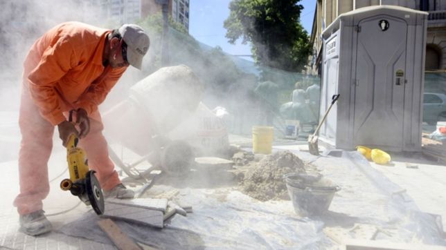 la justicia ordeno frenar las obras de recambio de veredas en la avenida 7