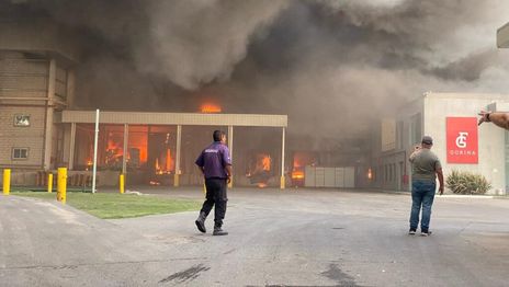 Incendio en el Frigorífico de Gorina 2.jpeg