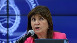 bullrich explico como funcionara el nuevo protocolo antipiquetes bullrich explico como funcionara el nuevo protocolo antipiquetes