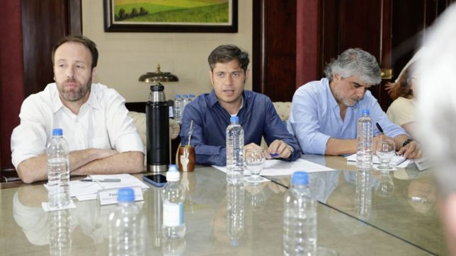 los docentes y los estatales le pidieron al gobierno provincial un aumento para octubre