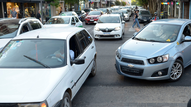 ¿cuales son los autos que pagaran patente en la municipalidad y que tienen que hacer los duenos?