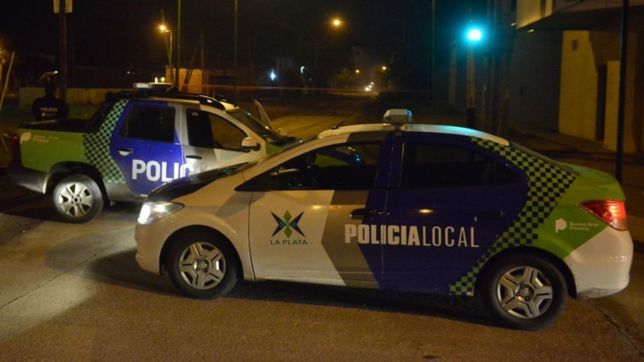entraron a robar a la casa de un comisario, su hijo se enfrento a los ladrones y los echo