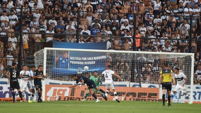 leo morales salio lesionado y madelon revelo que fue lo que le paso