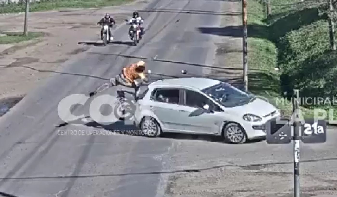 choque de moto con auto.jpg