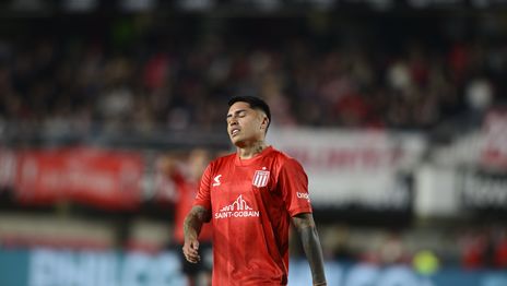 La sorpresa de Estudiantes y su versión por la inhibición de la FIFA por el pase de Farías