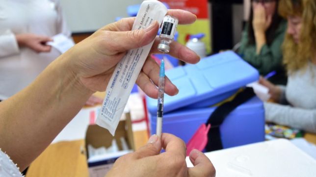 arranca la campana de vacunacion antigripal y asi va a ser el cronograma para aplicarlas