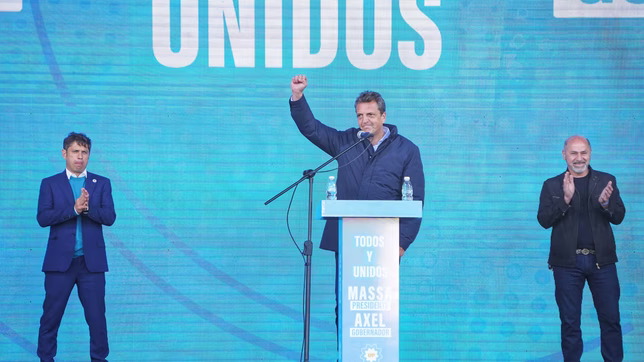 los platenses que dijeron presente en el acto de massa