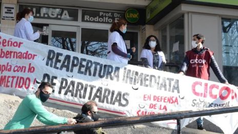 Médicos bonaerenses anunciaron una doble jornada de paro y solo funcionarán las guardias