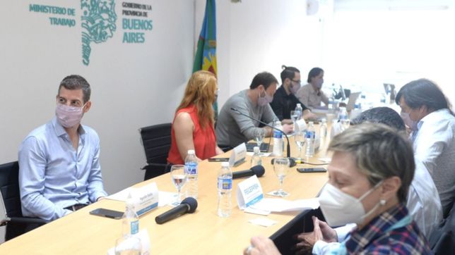 los gremios estatales aceptaron el incremento del 40% que ofrecio la provincia