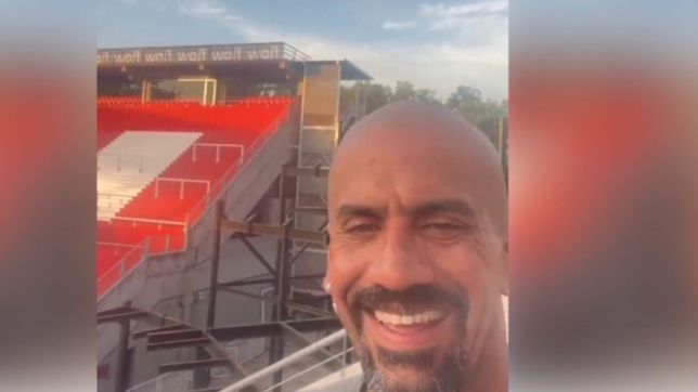 para 2.500 mas que les gusta el antifutbol: la broma de veron al mostrar la obra en uno