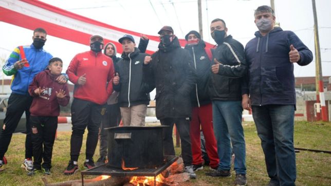 aniversario solidario: estudiantes festejo sus 116 anos con mas de 70 ollas populares