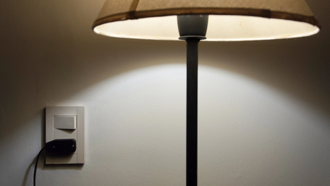 Provincia habilitó un nuevo aumento de la luz y desde mayo el servicio será en promedio un 1% más caro Provincia habilitó un nuevo aumento de la luz y desde mayo el servicio será en promedio un 1% más caro