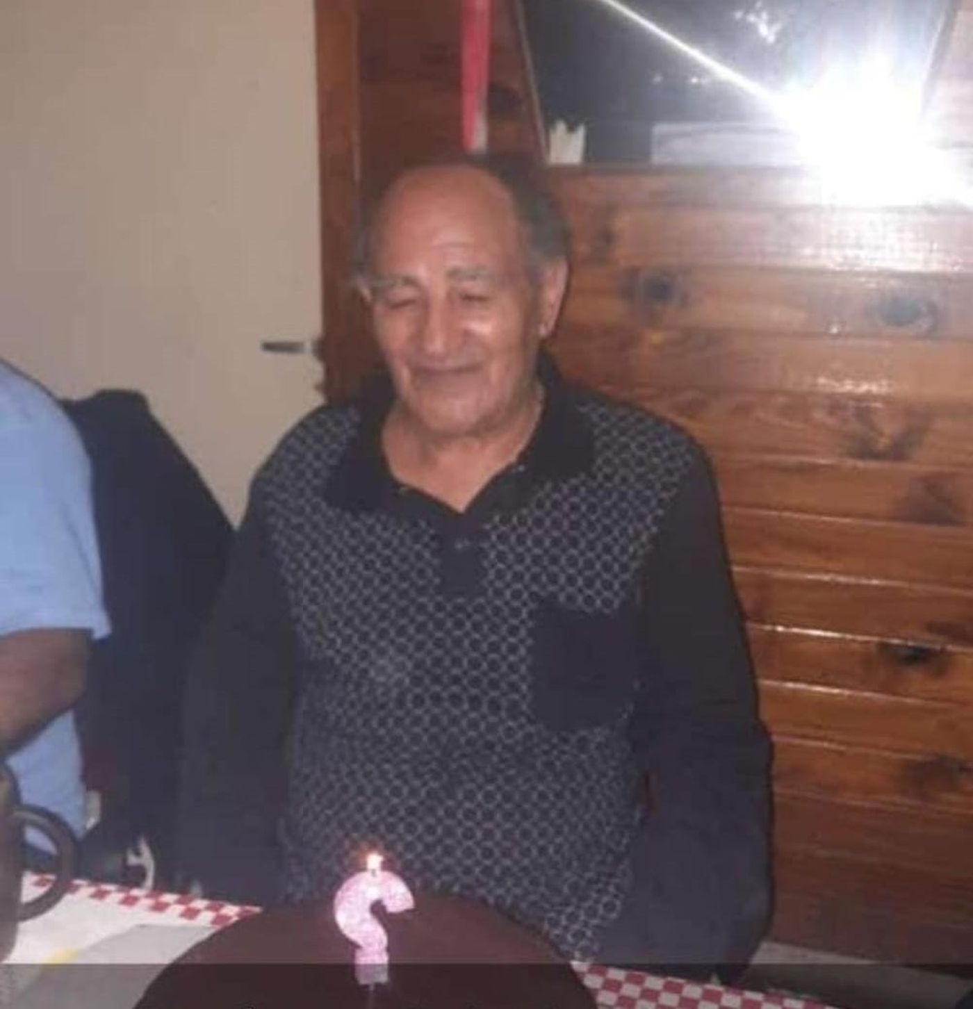 Serrano se fue de su vivienda de La Plata en horas del mediodía y nada más se supo de él. Serrano se fue de su vivienda de La Plata en horas del mediodía y nada más se supo de él.