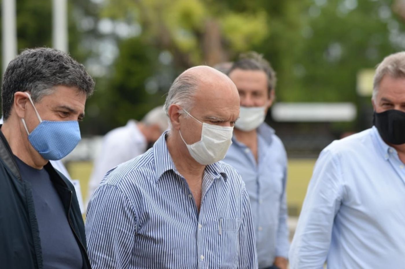 almuerzo de intendentes de Juntos por el Cambio Julio Garro en el club San Luis - almuerzo de intendentes de Juntos por el Cambio en el club San Luis de La Plata Grindetti