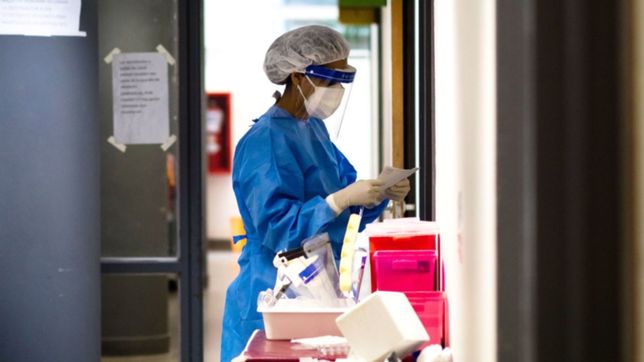 los contagios de covid-19 en argentina crecieron mas del 30% en las ultimas dos semanas