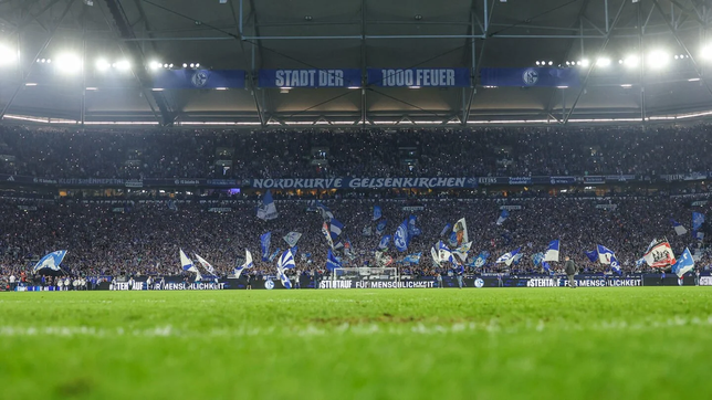 felipe sanchez vivio su primer partido en alemania y se cruzo con hinchas de gimnasia