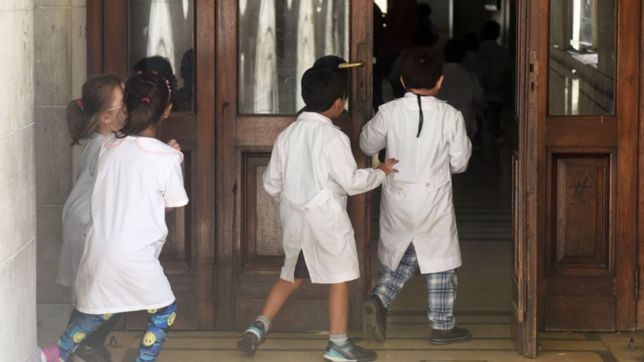 la justicia platense confirmo que los amparos por las clases son de competencia federal