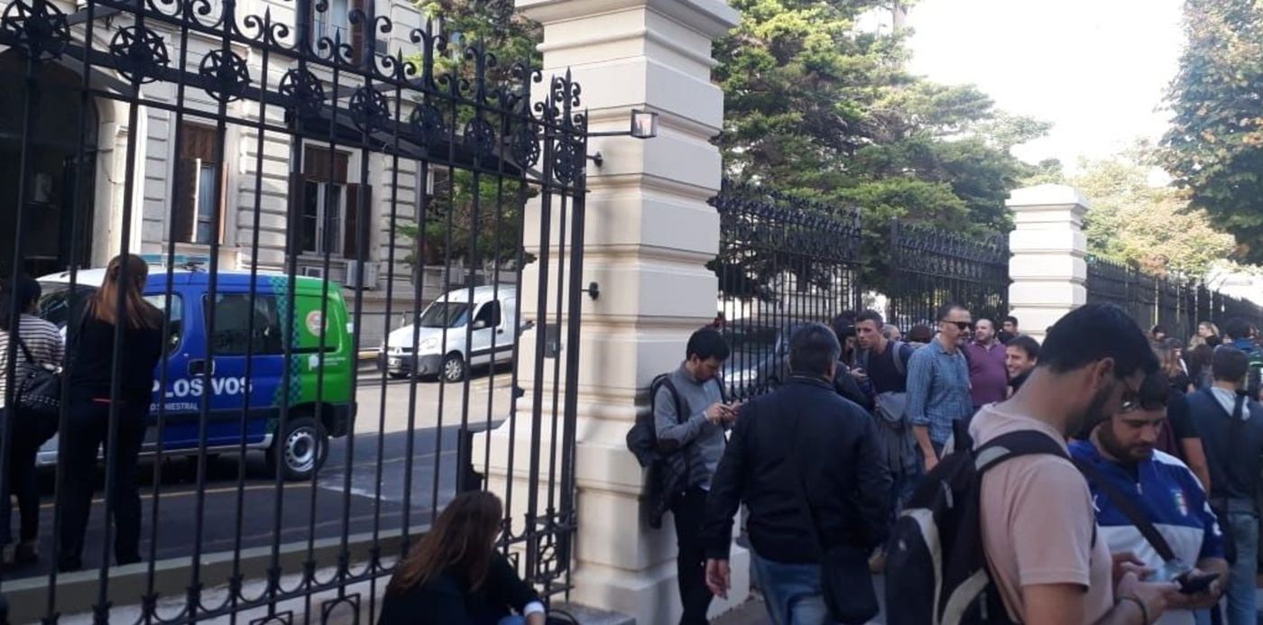 1558121404544.jpeg?x=6&y=70&height=511&scaleY=1&width=1021&rotate=0&scaleX=1&ow=1032&oh=581&&cw=1920&ch=950